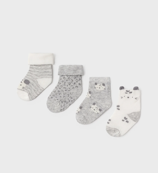 Mayoral-skarpetki-4-pary-czteropak-9426-szare.png