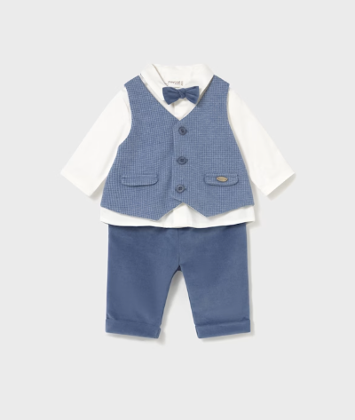 Mayoral-komplet-2581-do-chrztu-koszula-z-kamizelka-i-mucha-spodnie-niebieski.PNG